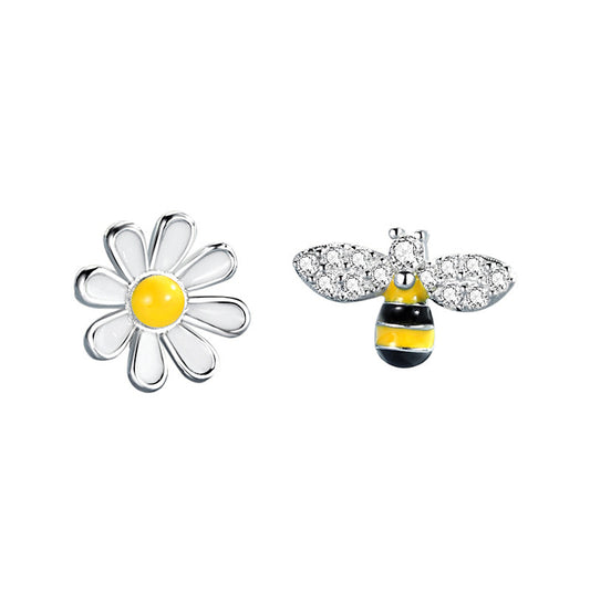 Earrings - Bee & Daisy